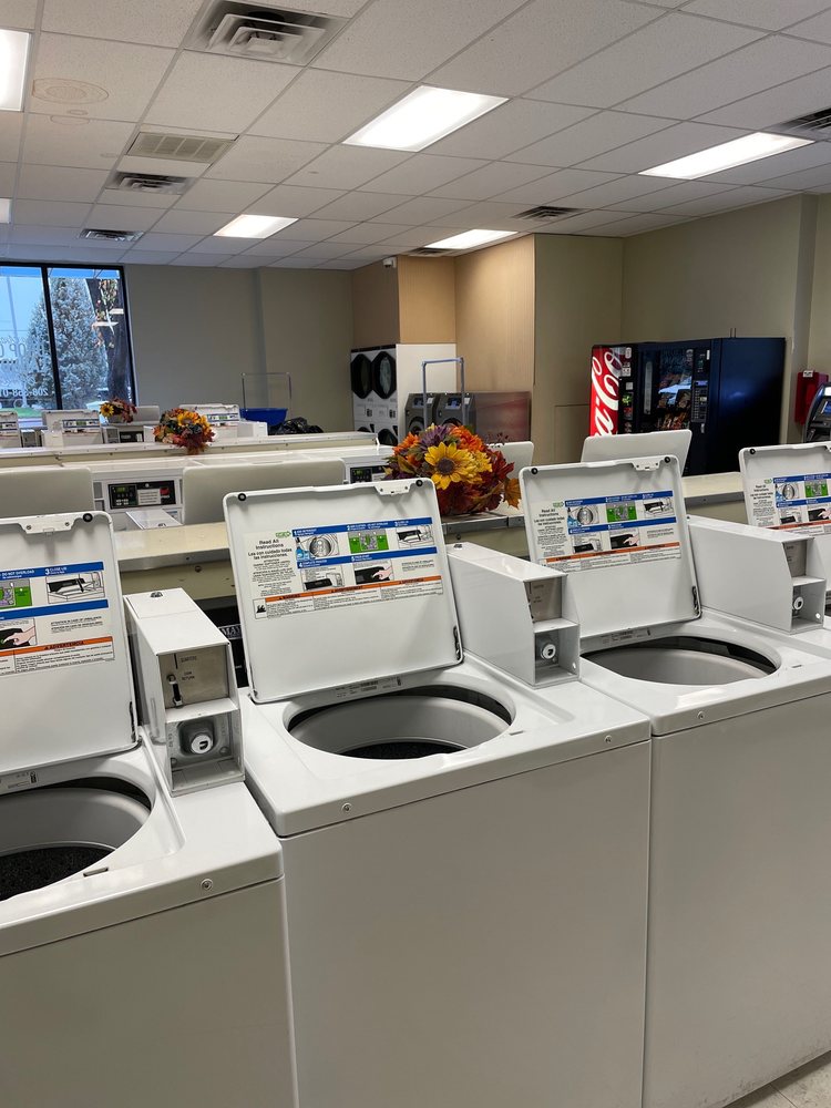 JW LAUNDRY 20 Photos 799 Cheney Dr, Twin Falls, Idaho Laundromat