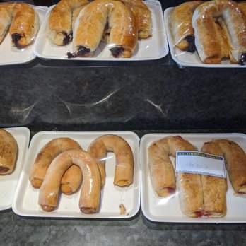 St. Urbain Bagel Bakery - U-shaped pastries - Bagels Near Me - Thornhill, Ontario St. Urbain Bagel Bakery - U-shaped pastries - Bagels Near Me - Thornhill, Ontario