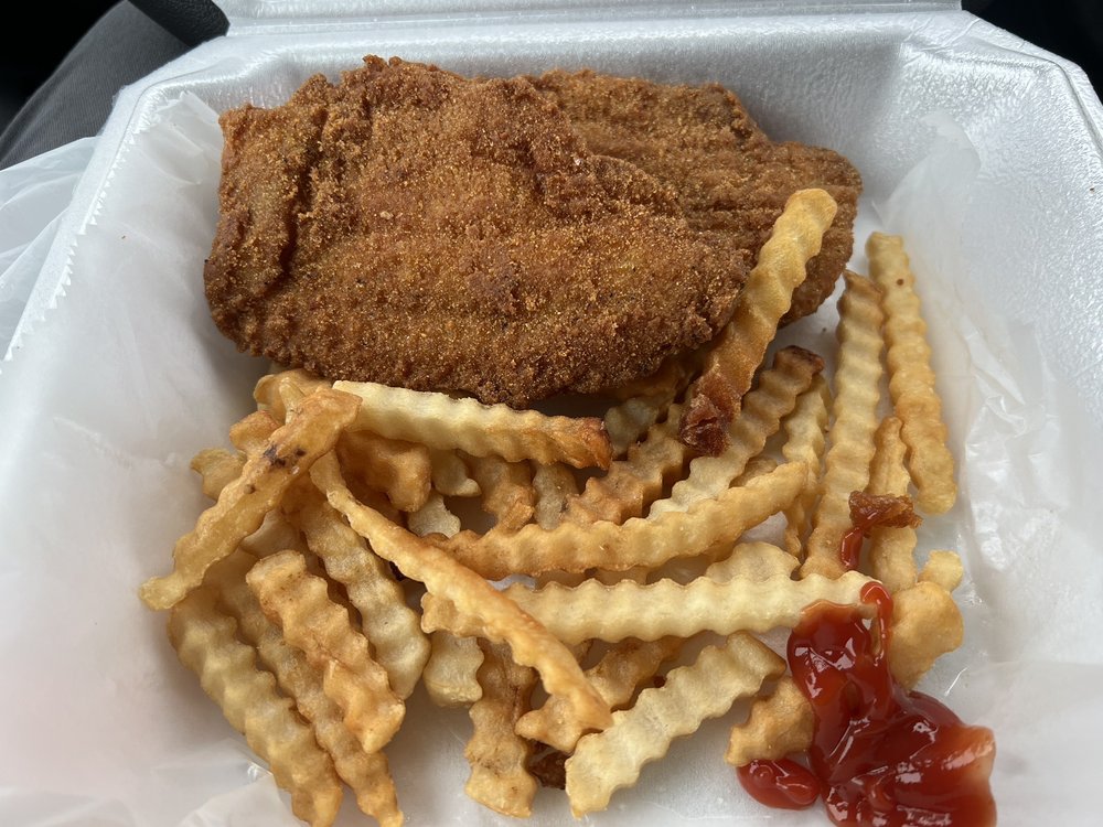 CHICKEN COOP Updated September 2024 11 Reviews 1190 Columbia Ave E, Battle Creek, Michigan