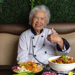 Thai Chefs Santa Clarita - 96-year-old Grandma approved Thai recipes: Larb, Pad Thai, Khao Soi & Thai BBQ Pork. Thai Chefs, Santa Clarita.