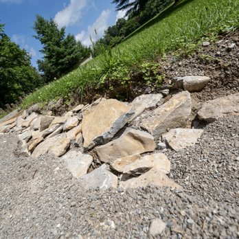 Yuko-en On The Elkhorn - Part of path filled with rocks. Cool aesthetic - Parks Near Me - Georgetown, Kentucky Yuko-en On The Elkhorn - Part of path filled with rocks. Cool aesthetic - Parks Near Me - Georgetown, Kentucky