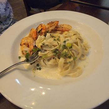 Ripon Social - Alfredo with shrimp - New American Near Me - Ripon, California