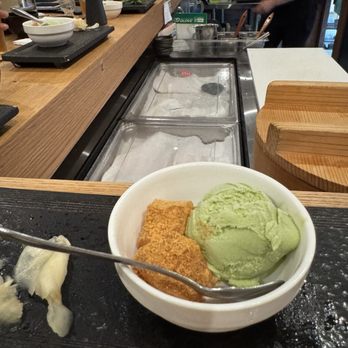Nori Bar - Warabi Mochi w/ Green Tea Ice Cream - Sushi Bars Near Me - Honolulu, Hawaii Nori Bar - Warabi Mochi w/ Green Tea Ice Cream - Sushi Bars Near Me - Honolulu, Hawaii