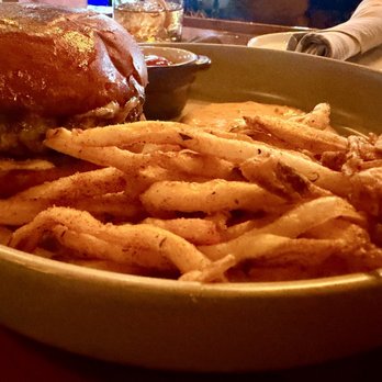 Miles Bistro - Miles Burger - New American Near Me - San Antonio, Texas
