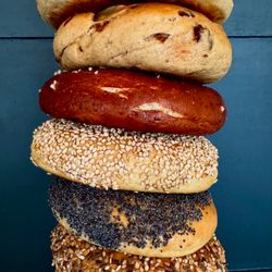 Fresh Organic Hand-Rolled Montreal Style Bagels