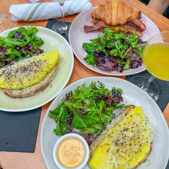 Glass Ceiling Rooftop - Food - Lounges Near Me - New York, New York