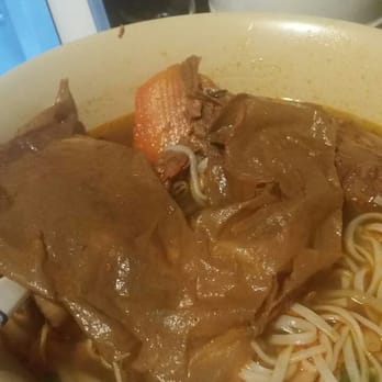Pho 99 - Found this Giantic Paper Towel in our take-out beef briskets noodle soup!! So Disgusting!!! - Vietnamese Near Me - Mississauga, Ontario Pho 99 - Found this Giantic Paper Towel in our take-out beef briskets noodle soup!! So Disgusting!!! - Vietnamese Near Me - Mississauga, Ontario