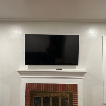Venegas Construction Group - mounted 60" tv - Handyman Near Me - Los Angeles, California Venegas Construction Group - mounted 60" tv - Handyman Near Me - Los Angeles, California