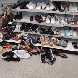 Ross Dress for Less - That's just awful...come on shoppers!!