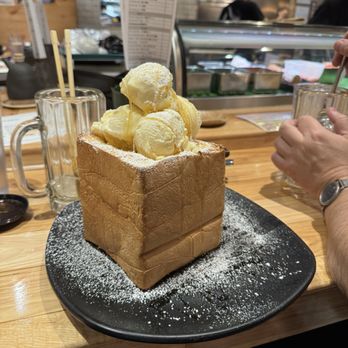 Hachi - Honey bread with ice cream - Japanese Near Me - Las Vegas, Nevada Hachi - Honey bread with ice cream - Japanese Near Me - Las Vegas, Nevada