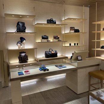 Louis Vuitton Portland - Inside of store - Leather Goods Near Me - Portland, Oregon Louis Vuitton Portland - Inside of store - Leather Goods Near Me - Portland, Oregon