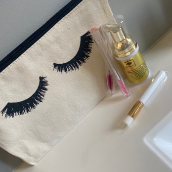 NiNa Lashes - Eyelash kit is so cute! 2 eyelash scoolie brush, 1 cleaning brush and 1 bottle of eyelash foam cleaner. - Eyelash Service Near Me - Gardena, California