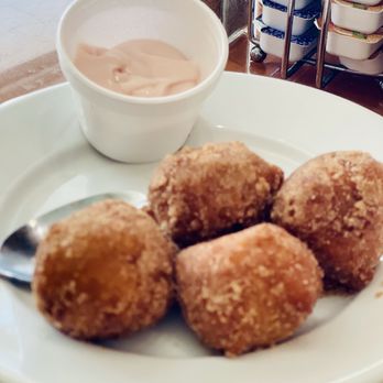 Peach Valley Cafe - 1/2 SACK ORCHARD FRESH APPLE FRITTERS - Cafes Near Me - Kissimmee, Florida Peach Valley Cafe - 1/2 SACK ORCHARD FRESH APPLE FRITTERS - Cafes Near Me - Kissimmee, Florida