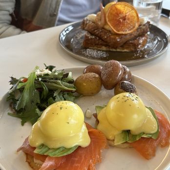 Egg Bomb - Smoked salmon Benny - Breakfast & Brunch Near Me - Langley, British Columbia