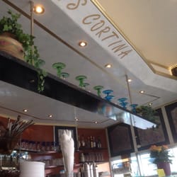 Cortina Eiscafe - Eis Cortina