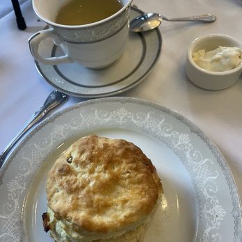 Sotherton Tea Room - Scone and tea - Tea Rooms Near Me - Lincoln, California