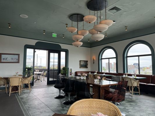 Bar Genevieve by null