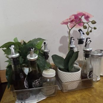 Renee's Kitchenette & Grill - Condiments - Filipino Near Me - Woodside, New York Renee's Kitchenette & Grill - Condiments - Filipino Near Me - Woodside, New York