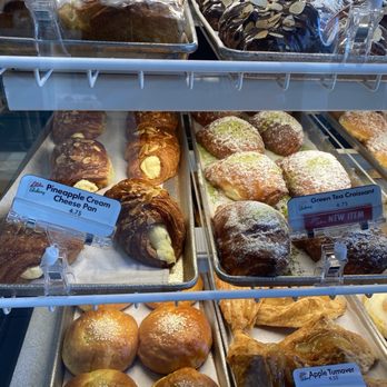 Liliha Bakery - Pastries - Bakeries Near Me - Honolulu, Hawaii Liliha Bakery - Pastries - Bakeries Near Me - Honolulu, Hawaii