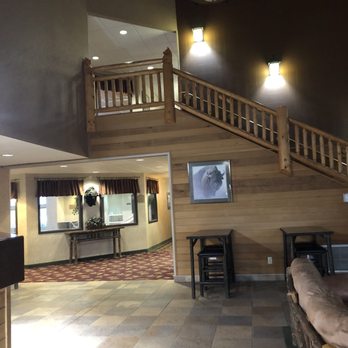 Kelly Inn & Suites Mitchell - Lobby - Hotels Near Me - Mitchell, South Dakota Kelly Inn & Suites Mitchell - Lobby - Hotels Near Me - Mitchell, South Dakota