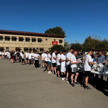 O'side BBQ Man - Served 500 troops and their families at Pendleton for the 5-11 Turkey Trot! - Caterers Near Me