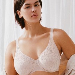 Juliet Lingerie & Swimwear - Chantelle bra