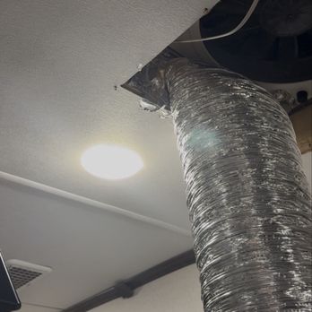Old Glory Mobile RV Service - Living room pouring water in "trying to dry" - RV Repair Near Me Old Glory Mobile RV Service - Living room pouring water in "trying to dry" - RV Repair Near Me