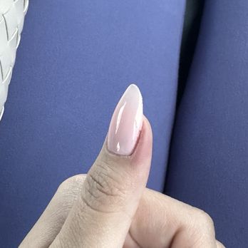Perfect Nails By Leyla - Side of nail swollen - Nail Technicians Near Me - Los Angeles, California