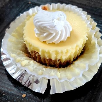 Oliver’s Desserts - Cheesecake mini - Bakeries Near Me - Cincinnati, Ohio Oliver’s Desserts - Cheesecake mini - Bakeries Near Me - Cincinnati, Ohio