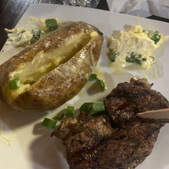 Sizzler - Small 6oz Sirloin with a Baked Potato. It had Butter and Chives and I wanted it on the side (but not complaining) steak was pretty good. - Seafood Near Me - Blythe, California Sizzler - Small 6oz Sirloin with a Baked Potato. It had Butter and Chives and I wanted it on the side (but not complaining) steak was pretty good. - Seafood Near Me - Blythe, California