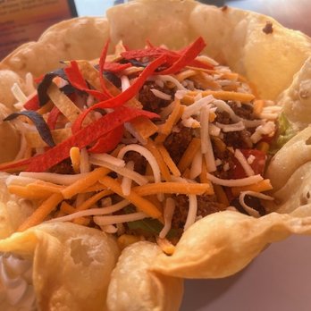 101 Ocean - My Taco Salad was BIG disappointment, as it was too salty. But our waitress Alex got me more dressing and lime wedges, and that helped a LOT - New American Near Me - Lauderdale-by-the-Sea, Florida