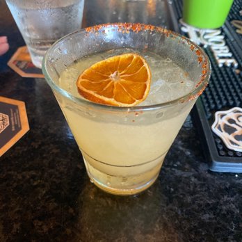 Agave & Vine - Smoke out - Cocktail Bars Near Me - Honolulu, Hawaii