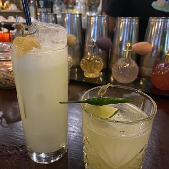 The Headless Widow - Cocktail Bars Near Me - New York, New York