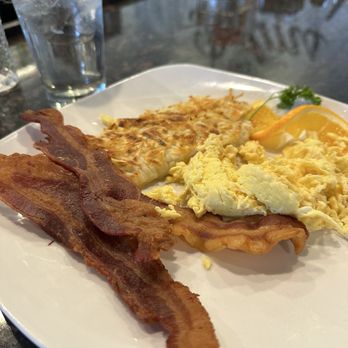 The Palms Cafe - Bacon, eggs, and hashbrowns - Cafes Near Me - La Quinta, California