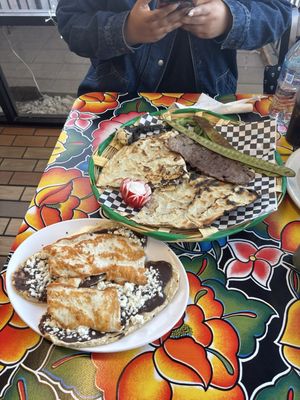 Sabores Oaxaqueños Restaurant by null