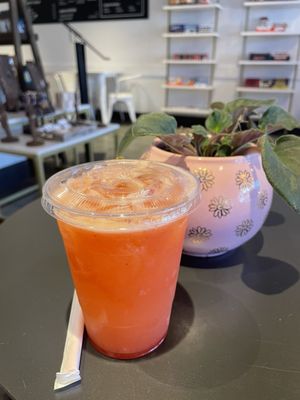 Momo’s Cafe by null