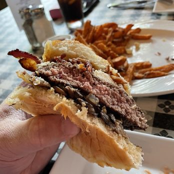 Emma's 321 Pub - Wally Burger! - Pubs Near Me - Rindge, New Hampshire Emma's 321 Pub - Wally Burger! - Pubs Near Me - Rindge, New Hampshire