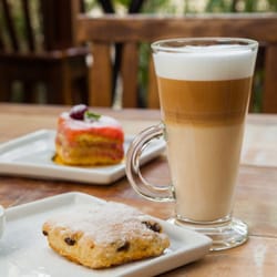 Bisa Basílio Café - Café aromatizado com scone