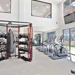 Fit Supply - Torque functional rig with heavy bag and battle ropes, apartment fitness center