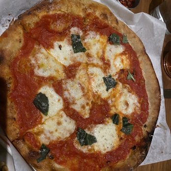 North Italia - Margherita pizza - Italian Near Me - Gilbert, Arizona