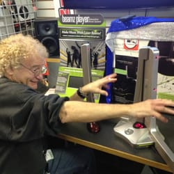 Rubino's Music Sound Lighting - Jim demonstrating the Beamz!
