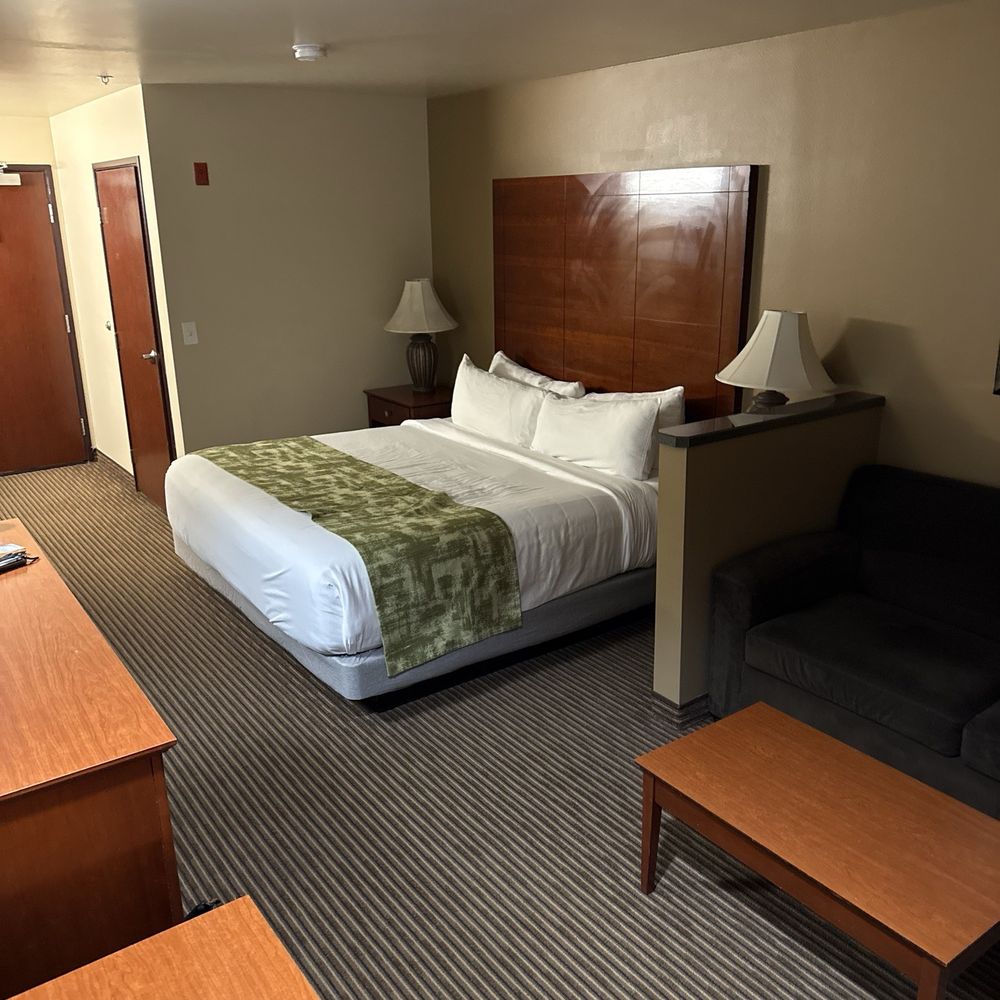 Oxford Suites Yakima - Hotels Near Me - Yakima, Washington Oxford Suites Yakima - Hotels Near Me - Yakima, Washington