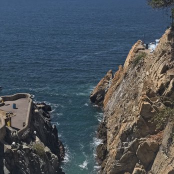 Roberto Alarcon Tours - Breathtaking views of the divers - Tours Near Me Roberto Alarcon Tours - Breathtaking views of the divers - Tours Near Me