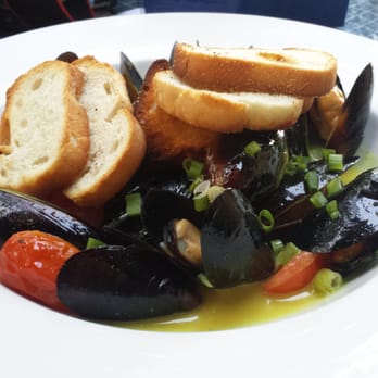 Sunset Bar & Grill - Best mussel sauce - coconut curry - Bars Near Me - Wilson, New York