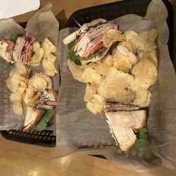Baltimore Pint House - Club sandwich
