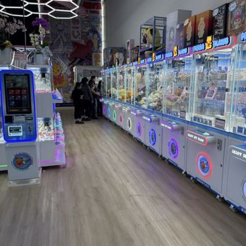 Mega Claws - Indoor - Arcades Near Me - San Jose, California Mega Claws - Indoor - Arcades Near Me - San Jose, California