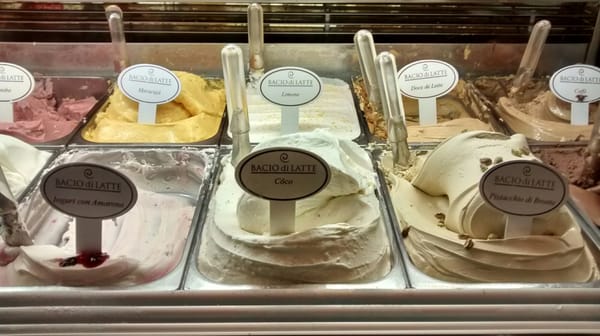 Bacio di Latte | Vila Madalena by null