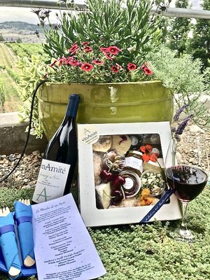 vinAmité Cellars - Winery and Wine Lounge by null