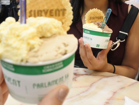 Orxateria i Torrons Sirvent by null