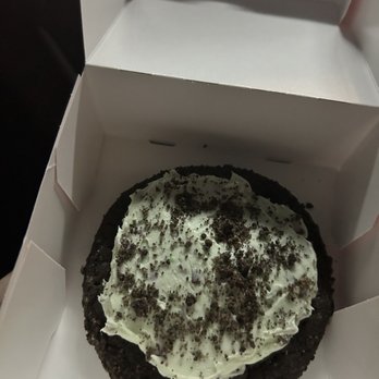 Crumbl - Vallejo - Mint chocolate - Bakeries Near Me - Vallejo, California Crumbl - Vallejo - Mint chocolate - Bakeries Near Me - Vallejo, California